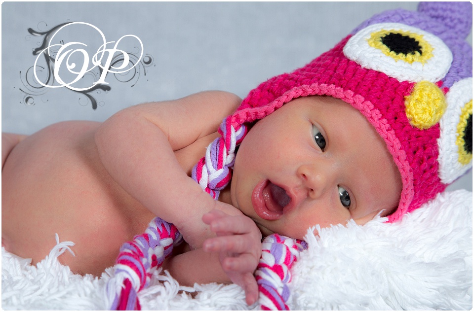 Mikayla newborn shoot – 6 days new